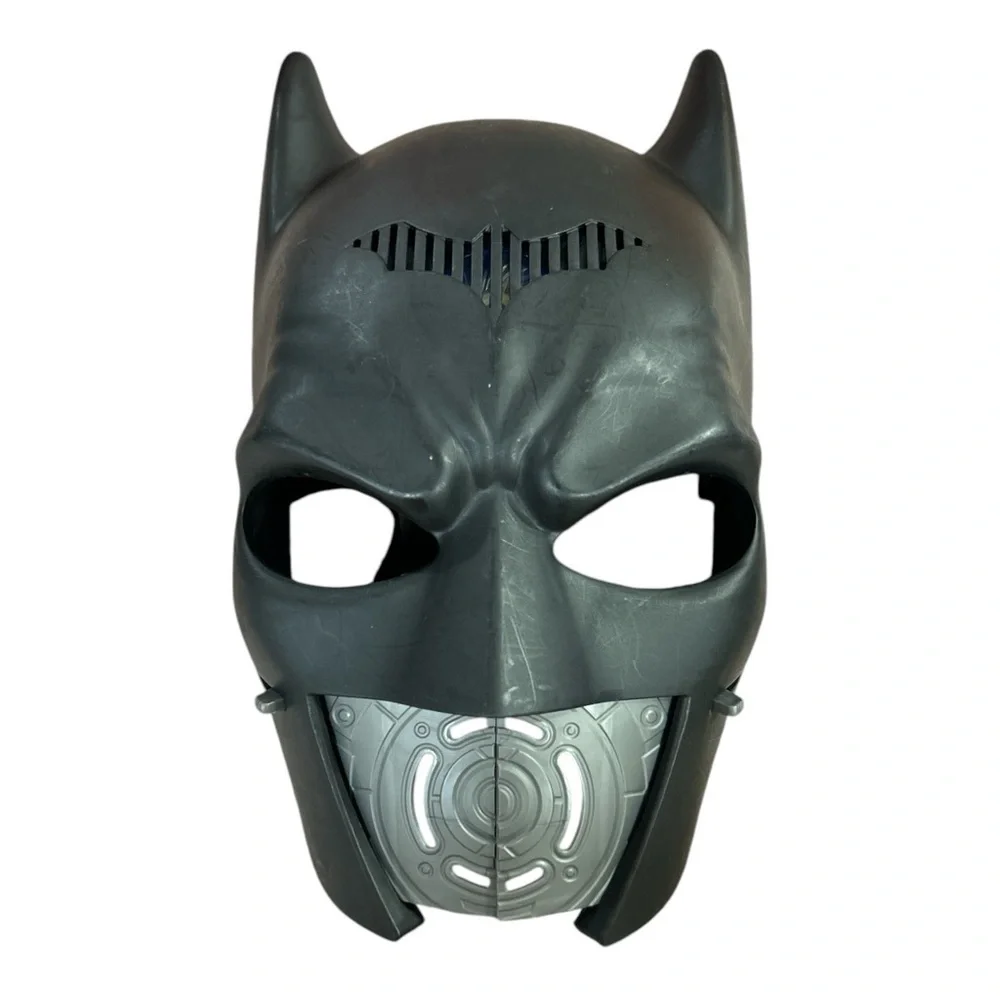 Batman Voice Changing Mask DC Comics Toy Interactive Dark Knight Mattel